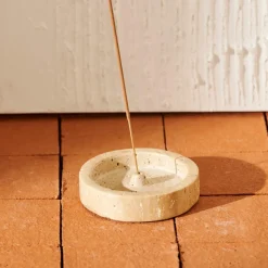 ESCAPE Soporte Para Incienso Dorado|CASA Online